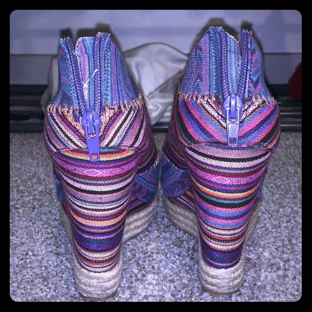 Chinese Laundry Multi-Color Wedge